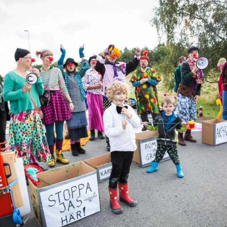 A clown blockade outside a Swedish military base